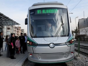 65 yaş ve üzerine toplu ulaşım ücretsiz