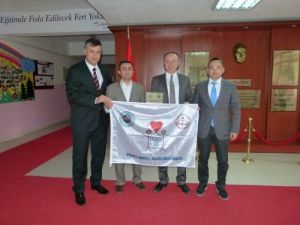 Beyaz Bayrak, Özel Eğitim Ve İş Uygulama Merkezi'nin