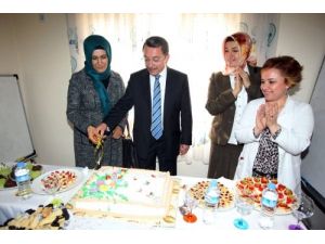 Seyhan Belediye Başkanı Öztürk, Sergi Açtı