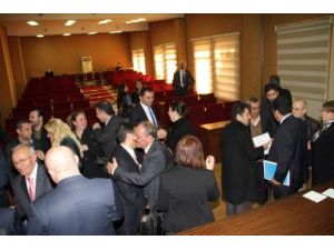 Belediye Meclisinden Duygusal Veda