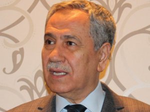 Bülent Arınç: Allah onların bin kere belasını versin