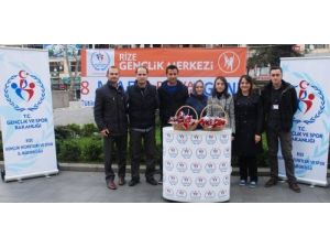 Rize Gençlik Liderleri, Kadınlar Günü'nü Unutmadı