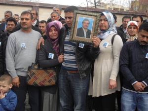 Taziye Ziyaretine Giden Bakan Yıldız'a Protesto Şoku