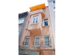 Yabancı Uyruklu 2 Kişi Silahla Öldürüldü