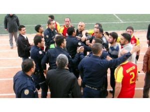 Malatya'da Engelliler Futbol Maçında Kavga