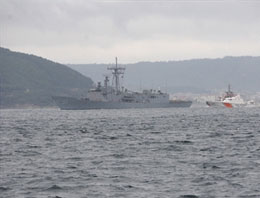 ABD savaş gemisi Çanakkale Boğazı'ndan geçti