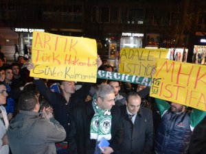 Konya taraftarından protesto