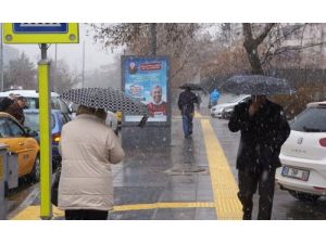 Başkentin Tepeleri Beyaza Büründü