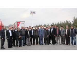 Ogiad Mobilya Komisyonu Üyeleri Gaziantep'te Ahşap Fabrikasını Gezdi