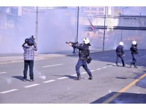Kızılay’daki Berkin Göstericilerine Polis Müdahalesi