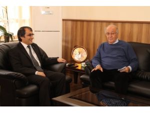 Hayırsever İş Adamı Erdoğan Akdağ, Rektör Uçar’ı Ziyaret Etti