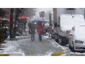 Muşlular Sabaha Karla Uyandı