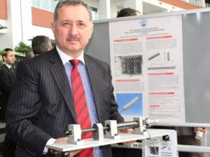 Rektör Yeni Bir Cihaz Geliştirdi, Yangında Korkuluklar Kendiliğinden Açılacak