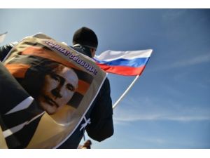 Kırım Kararı Putin’e Desteği Yüzde 71,6’ya Yükseltti