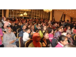 Iraklı Çocukların Sevgisi Salonlara Sığmadı