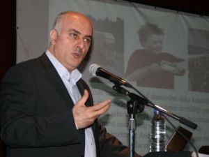 "Hazır Yufka Üreten Firmalar Yapışmasın Diye Domuzdan Üretilen Katkı Kullanıyor"