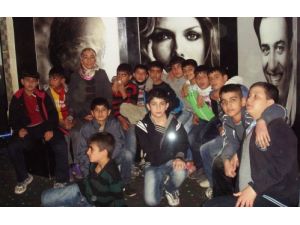 Gülnihal Derneği, Bağlarlı Gençleri Sinemayla Tanıştırdı