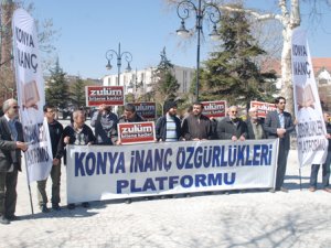 Kırım üzerinde oyunlar oynanıyor