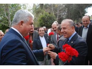 Umre Kafilesi Yola Çıktı