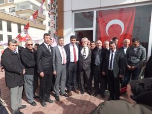 Remzi Çayır: Siyaset Hizmetkarlık Olsaydı Bu Gürültü Olur Muydu?