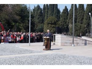 İstanbul'da Çanakkale Şehitleri Anıldı