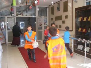 Özel Erkul Bahar İlkokul Ve Ortaokulu Öğrencileri Suriyelileri Unutmadı