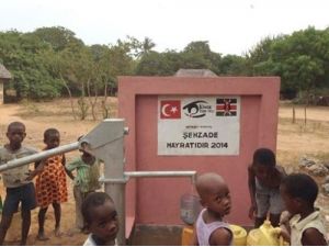 Şehzade Mehmet Öğrencileri Harçlıklarıyla Kenya'da İkinci Kuyuyu Açtırdı