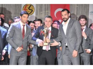 Eskişehirspor'da Birlik Ve Beraberlik Gecesi Yapıldı