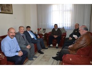 Vali Mayda, Kore Gazisini Evinde Ziyaret Etti