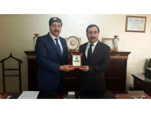 Digiad'dan Milli Eğitim Müdürü Ağırbaş’a Plaket