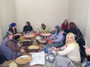 Öğrenciler Yararına Kermeste Buluştular