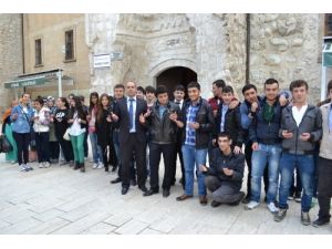 Eğirdirli Öğrenciler Ygs İçin Dua Etti