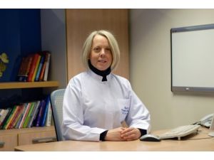 Alzheimer Hastasıyla Çocukla Konuşurmuş Gibi Konuşmayın