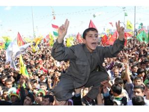 Nevruz’da Tarihi Kalabalık