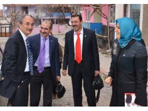 Felahiye'de Bbp’nin Bayan Adayı Rakiplerinden De Oy İstiyor