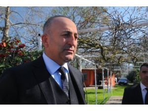 Bakan Çavuşoğlu'na Yalova'da Twitter Protestosu