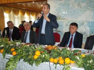 Tarım Bakanı'nın Katıldığı Üreticiler Toplantısına Çiftçiler Davet Edilmedi