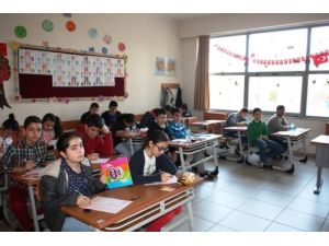 Nilüfer Eğitim Kurumları Matematik Olimpiyatları'nda 4 Bin Öğrenci Ter Döktü