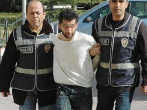 Taksiciyi döner bıçağıyla yaralayanlar tutuklandı