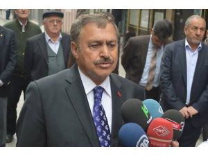 Bakan Eroğlu: Türbeye Müdahale Ettirmeyiz