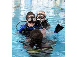 Engelliler, Su Altına Dalmanın Mutluluğunu Yaşadı