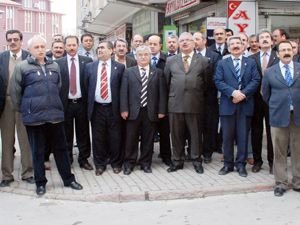 Sendikalar Tekel işçilerine destek için yolda