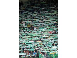 Bursaspor Taraftarlarının Buz Sevinci