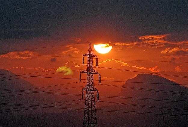 Elektriğe Nisan'da zam gelecek mi?