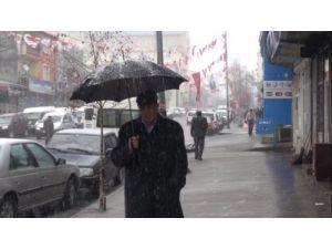 Ardahan'a Kar Yağdı