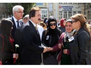 Üniversite Öğrencisi Peydullah Barak Son Yolculuğuna Uğurlandı