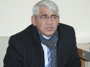 Mhp Adayı Karaçanta: Türkçe Olimpiyatları'na Sahip Çıkacağız