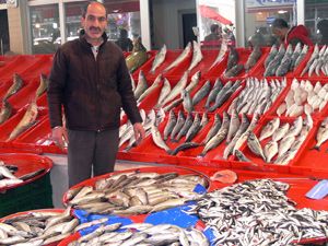 Hava sıcaklıkları sebzeye yaradı, balıkçıyı üzdü