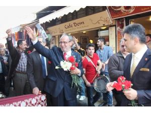 Sp İzmir Adayları Bandolu Yürüyüş Yaptı