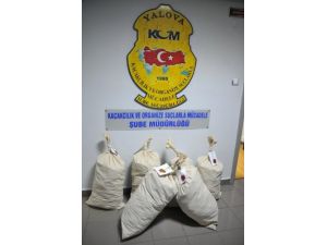 Aracı Polisin Üzerine Süren Zehir Tüccarı 4 Km Kaçabildi